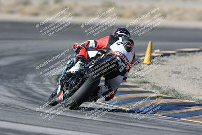 media/Dec-01-2025-Moto Forza (Mon) [[2daa91e15f]]/1-Advanced Group/Session 2 Turn 11 Backside/